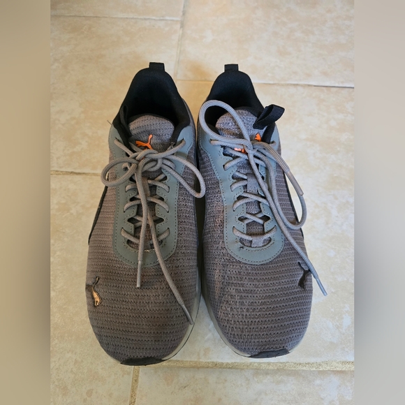 Puma Size 8.5 Men's Gray Athletic Shoes - Picture 1 of 5